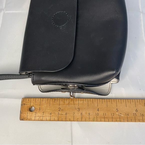 Fossil X Opening Ceremony winter white & Black Reversible Handbag Colab Purse - Picture 10 of 13